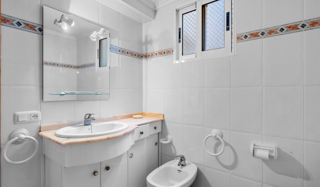 Resale - Apartment - Torrevieja