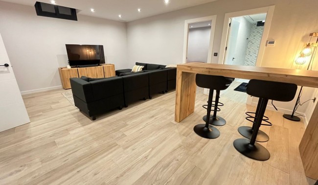 Resale - Villa - Punta Prima