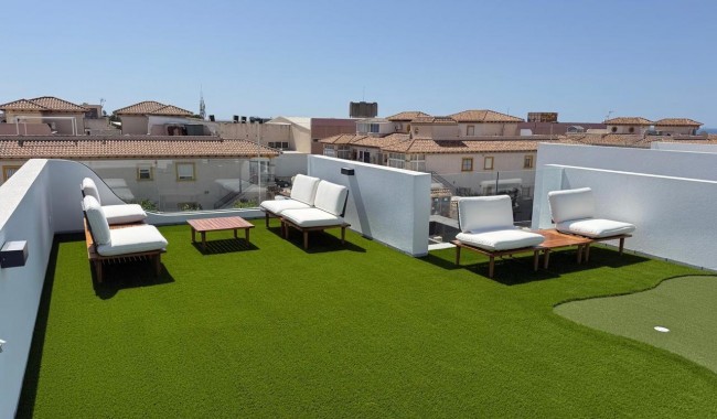 Resale - Villa - Punta Prima