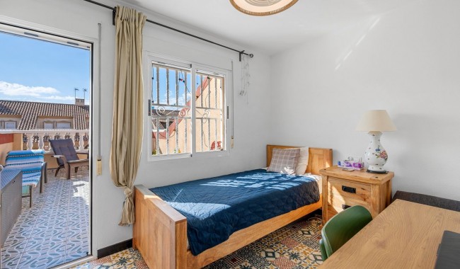 Sprzedaż - Kamienica - Los Alcázares