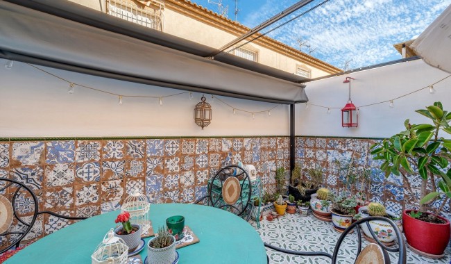 Sprzedaż - Kamienica - Los Alcázares