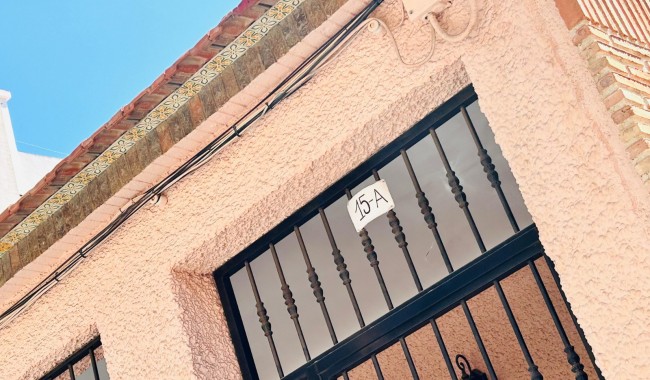 Brukt - Villa - Torrevieja - Playa de los locos