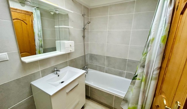 Sprzedaż - Apartament - Guardamar