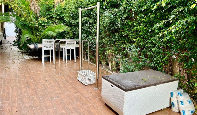 Segunda mano - Villa - Torrevieja - La Mata