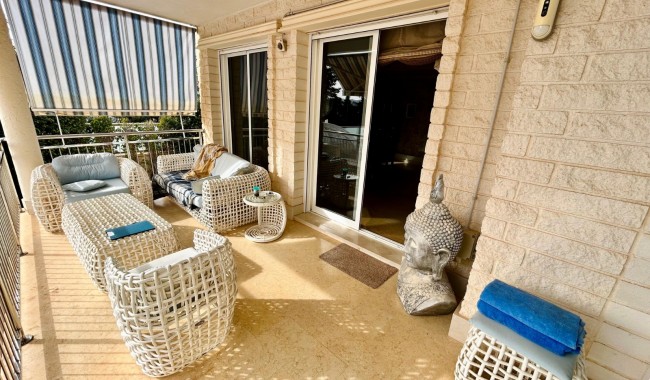 Segunda mano - Villa - Torrevieja - La Mata