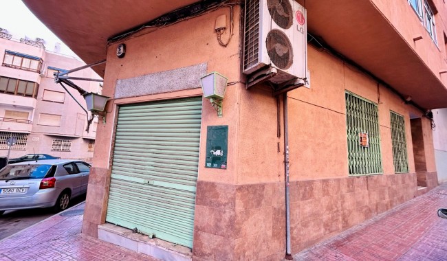 Begagnad - Affärslokaler - Torrevieja - Centro