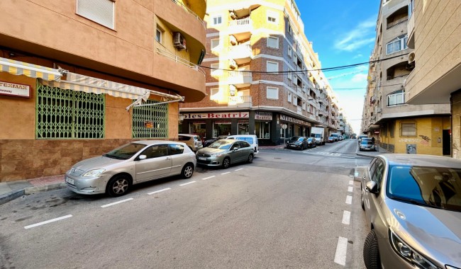 Begagnad - Affärslokaler - Torrevieja - Centro