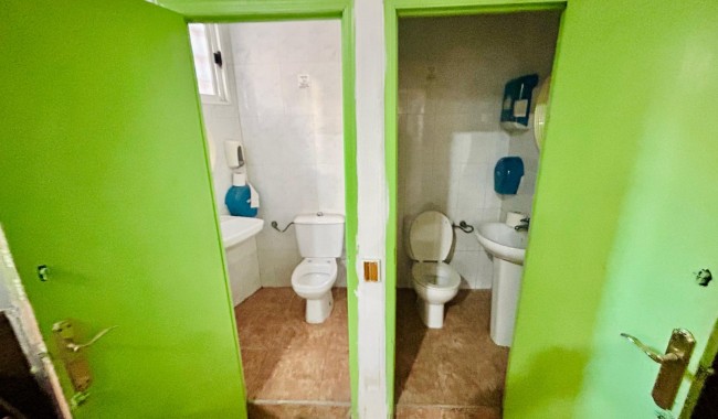 Begagnad - Affärslokaler - Torrevieja - Centro