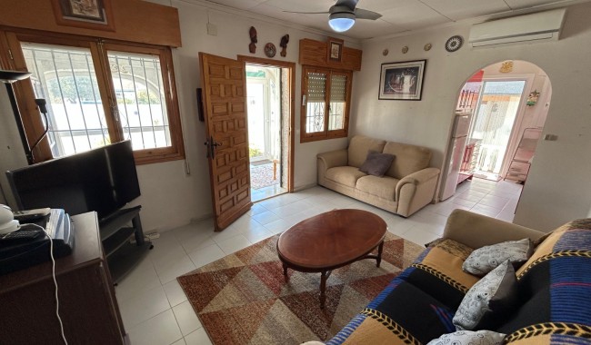 Begagnad - Villa - Torrevieja - El Chaparral