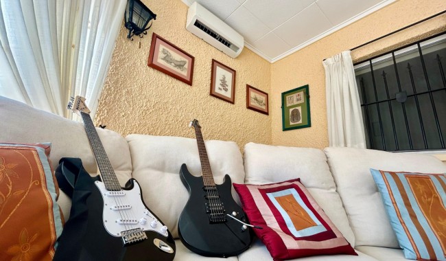 Begagnad - Villa - Torrevieja - El Chaparral