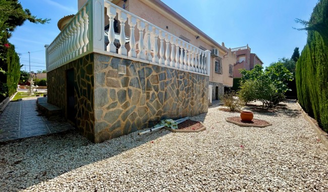 Begagnad - Villa - Torrevieja - El Chaparral