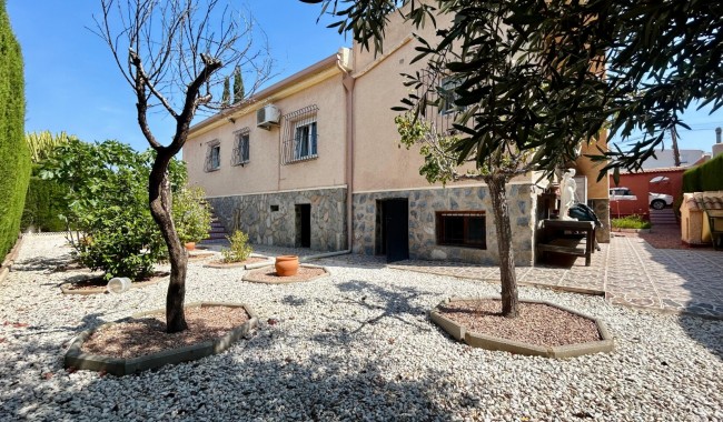 Begagnad - Villa - Torrevieja - El Chaparral