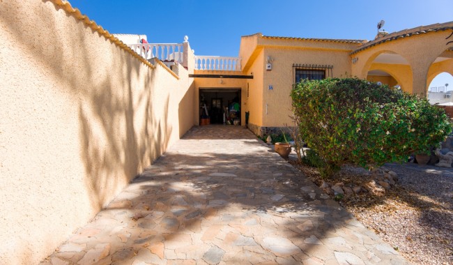 Begagnad - Villa - Torrevieja - La Siesta