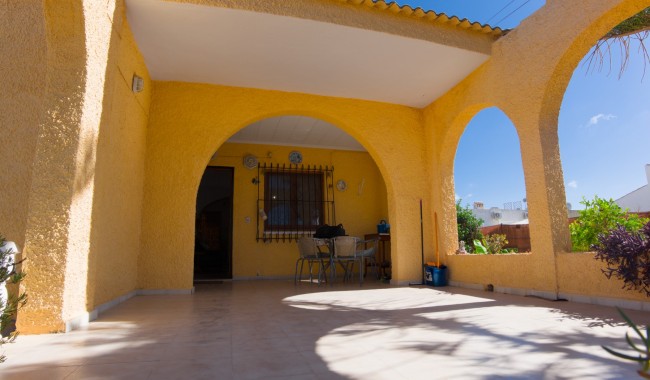 Begagnad - Villa - Torrevieja - La Siesta