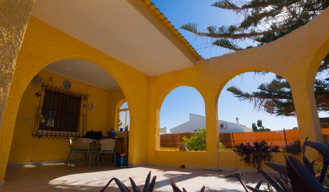 Begagnad - Villa - Torrevieja - La Siesta