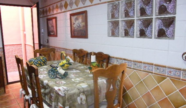 Segunda mano - Adosado - Daya Nueva