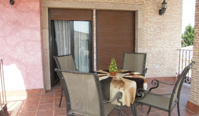 Segunda mano - Adosado - Daya Nueva