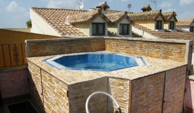 Segunda mano - Adosado - Daya Nueva