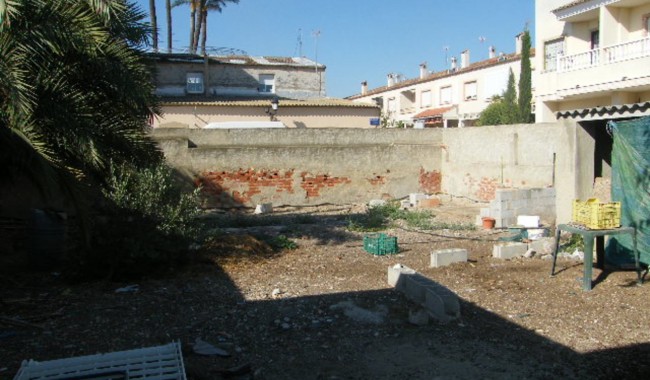 Brukt - Tomt - Daya Vieja