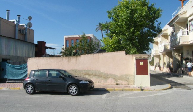 Brukt - Tomt - Daya Vieja