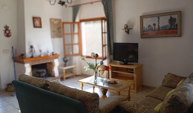 Begagnad - Villa - Daya Nueva