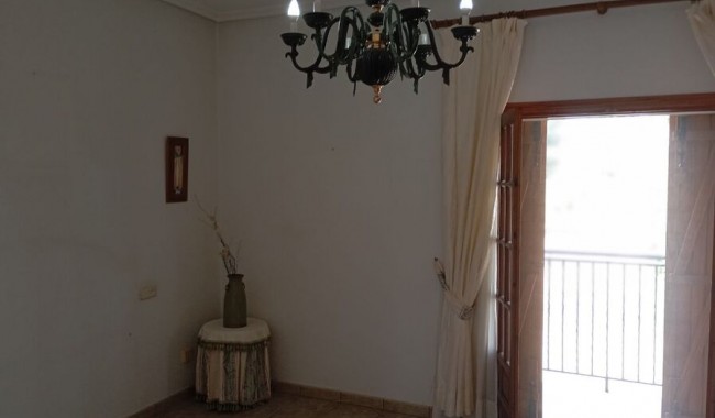 Begagnad - Villa - Daya Nueva