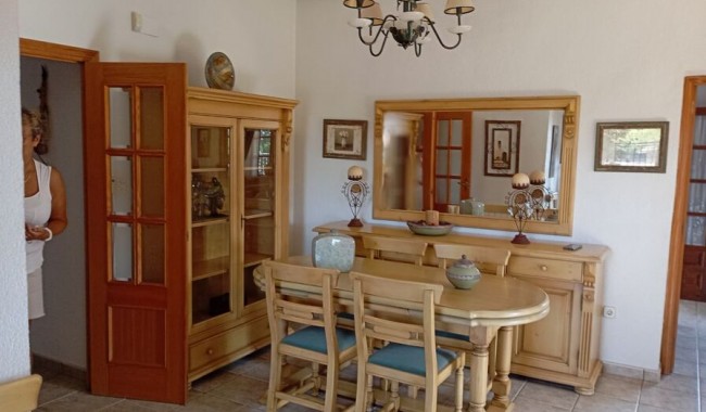 Begagnad - Villa - Daya Nueva