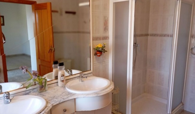 Begagnad - Villa - Daya Nueva