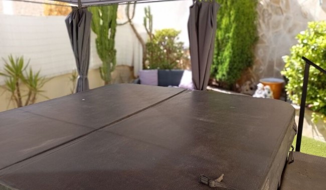 Begagnad - Villa - Orihuela - Villamartín