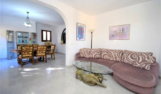 Begagnad - Villa - Orihuela - Villamartín