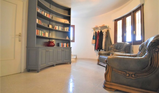 Begagnad - Villa - Orihuela - Villamartín