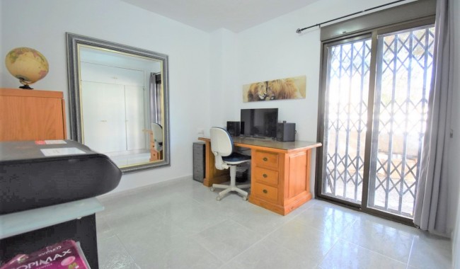 Begagnad - Villa - Orihuela - Villamartín