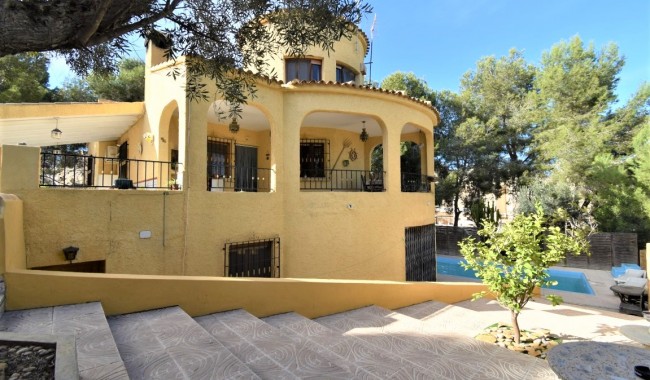 Begagnad - Villa - Orihuela - Villamartín