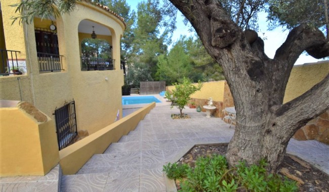 Begagnad - Villa - Orihuela - Villamartín