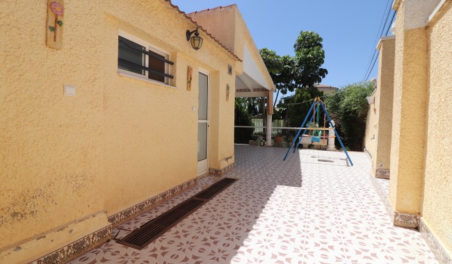 Segunda mano - Villa - Ciudad Quesada/Rojales - Ciudad Quesada - Town