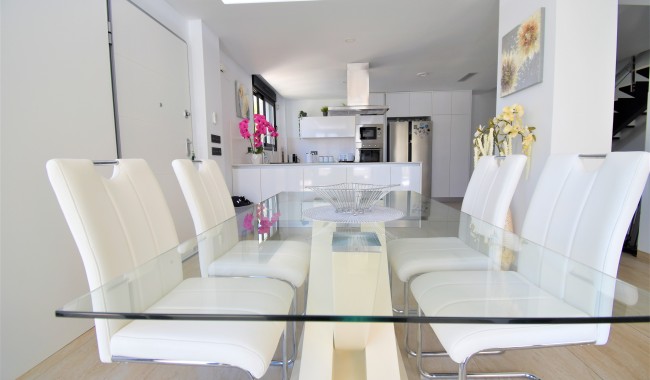 Begagnad - Villa - Orihuela - Villamartín