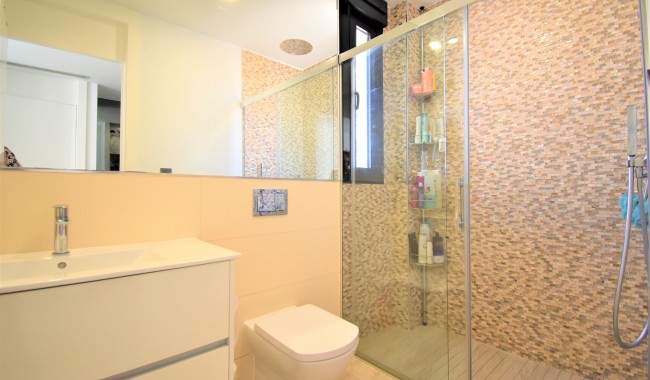 Begagnad - Villa - Orihuela - Villamartín