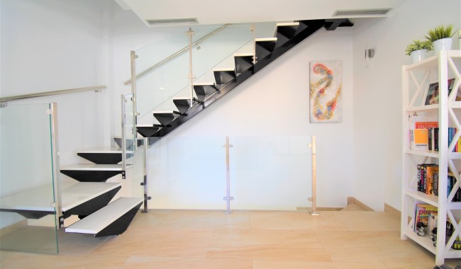 Begagnad - Villa - Orihuela - Villamartín