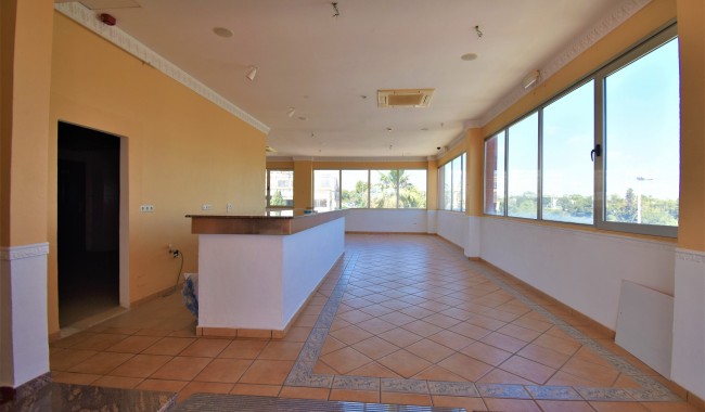 Sprzedaż - Lokal biznesowy - Orihuela - Los Dolses