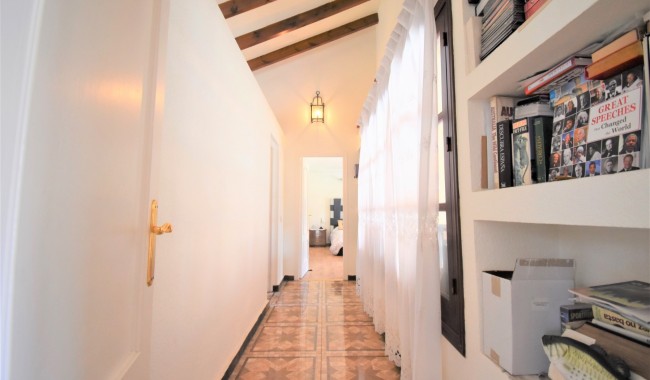 Begagnad - Villa - Orihuela - Villamartín