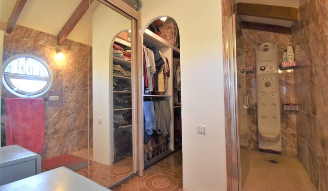 Begagnad - Villa - Orihuela - Villamartín