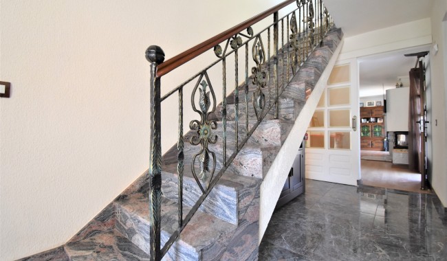 Begagnad - Villa - Orihuela - Villamartín