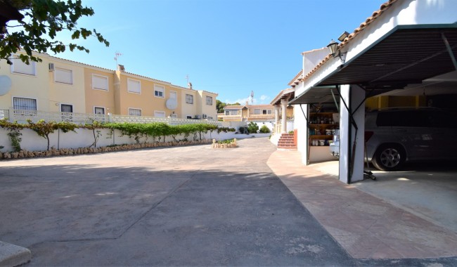 Begagnad - Villa - Orihuela - Villamartín