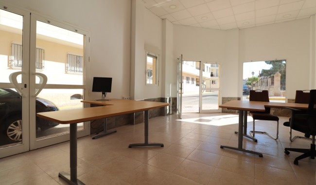 Sprzedaż - Lokal biznesowy - Jacarilla - Jacarilla - Town