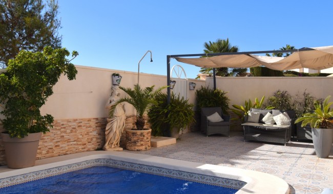 Begagnad - Villa - Orihuela - Playa Flamenca