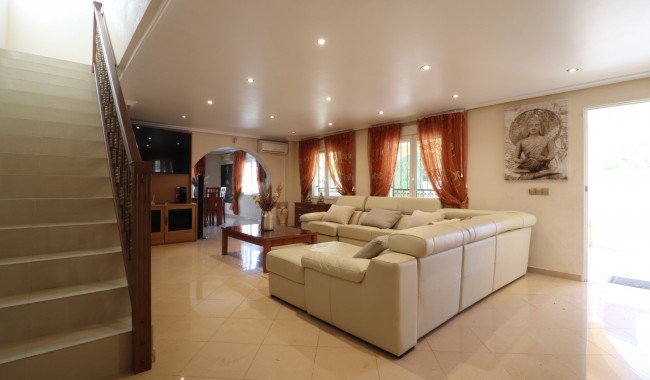 Begagnad - Villa - La Marina - La Escuera