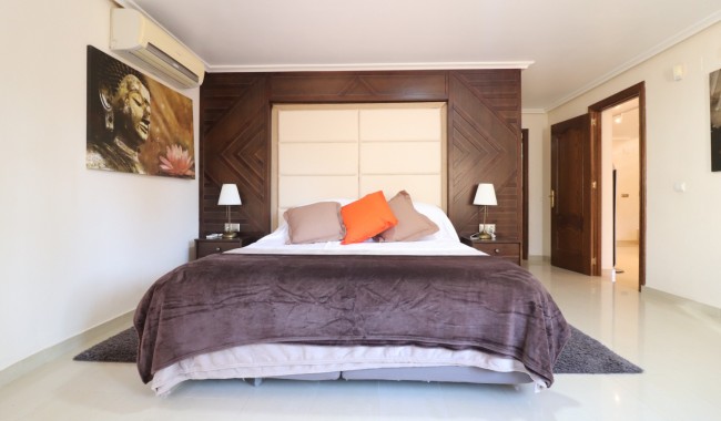 Begagnad - Villa - La Marina - La Escuera