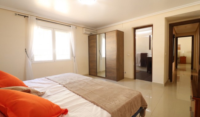 Begagnad - Villa - La Marina - La Escuera