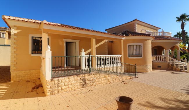 Begagnad - Villa - La Marina - La Escuera