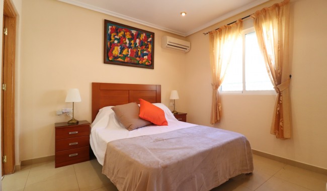 Begagnad - Villa - La Marina - La Escuera